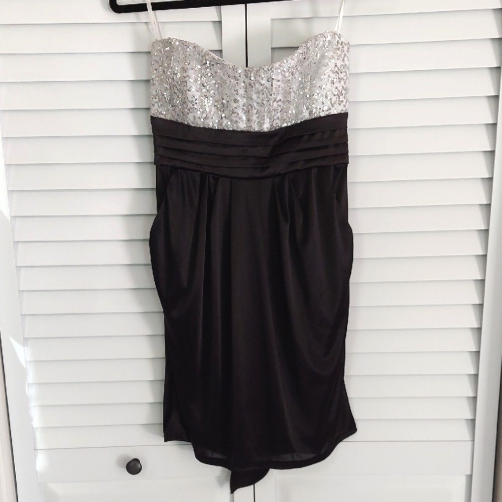 Taboo Dress, Sz XL, Mini, Strapless, Silver Sequin Bust, Black Skirt, Cumberbund
